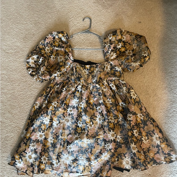 Storia Dresses Storia Monochromatic Baby Doll Floral Dress With